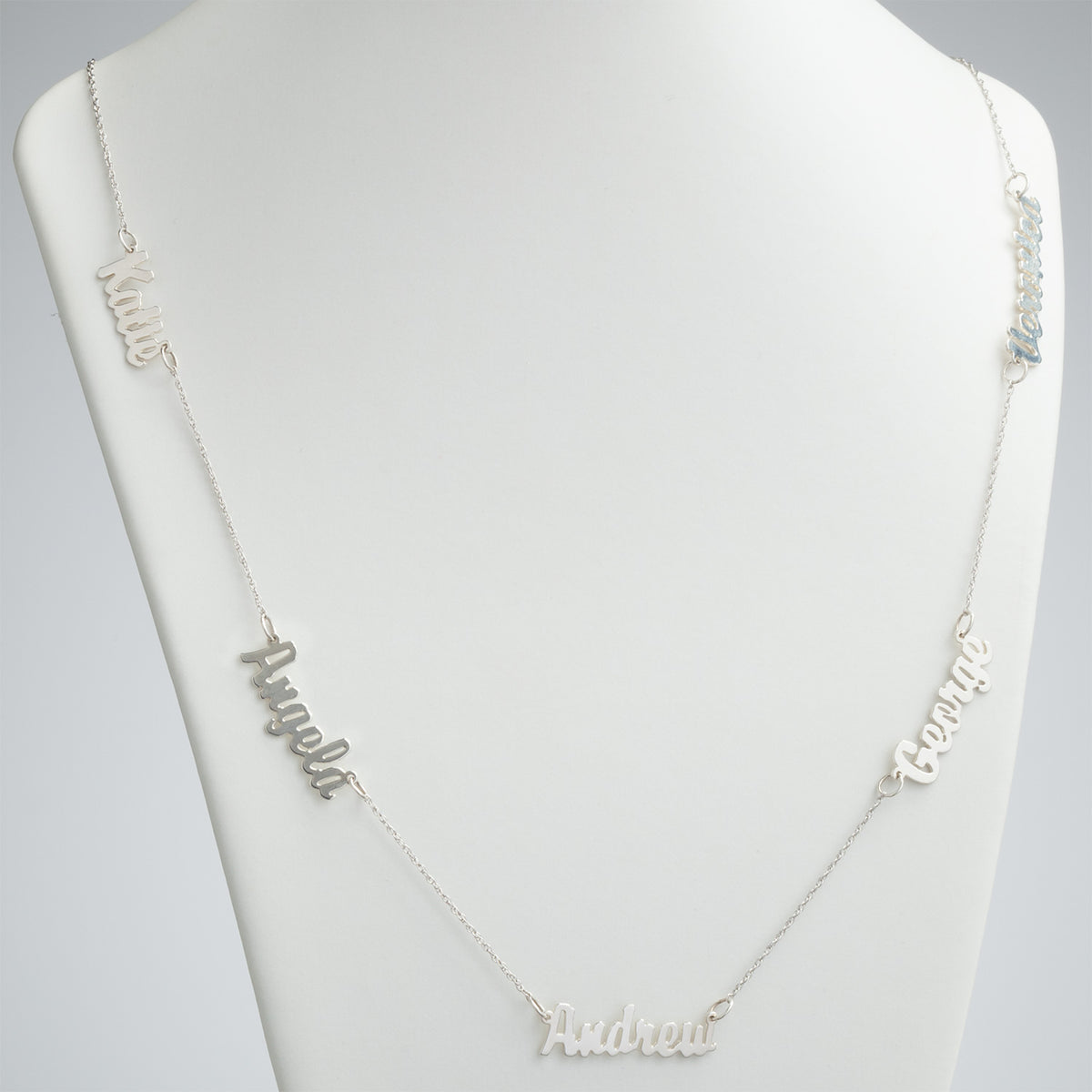 5 Inscriptions Multiple Name Necklace in 18k gold plating - NATASHAHS