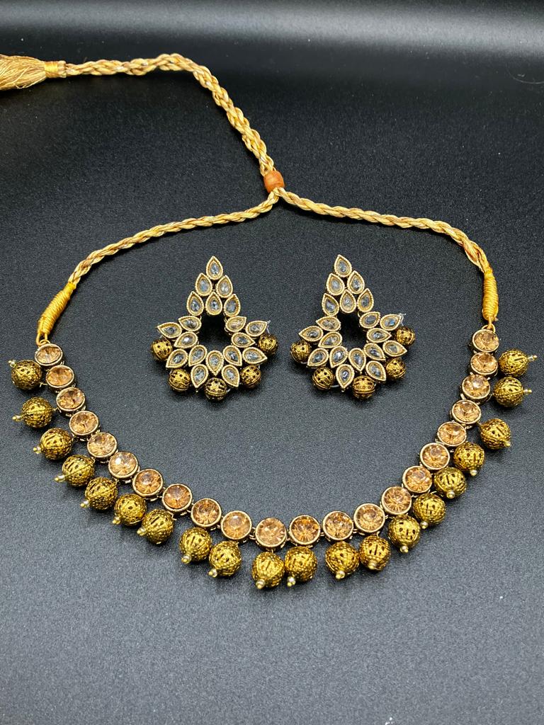 NATASHAHS GOLDEN BASED EARRING 0255 - NATASHAHS