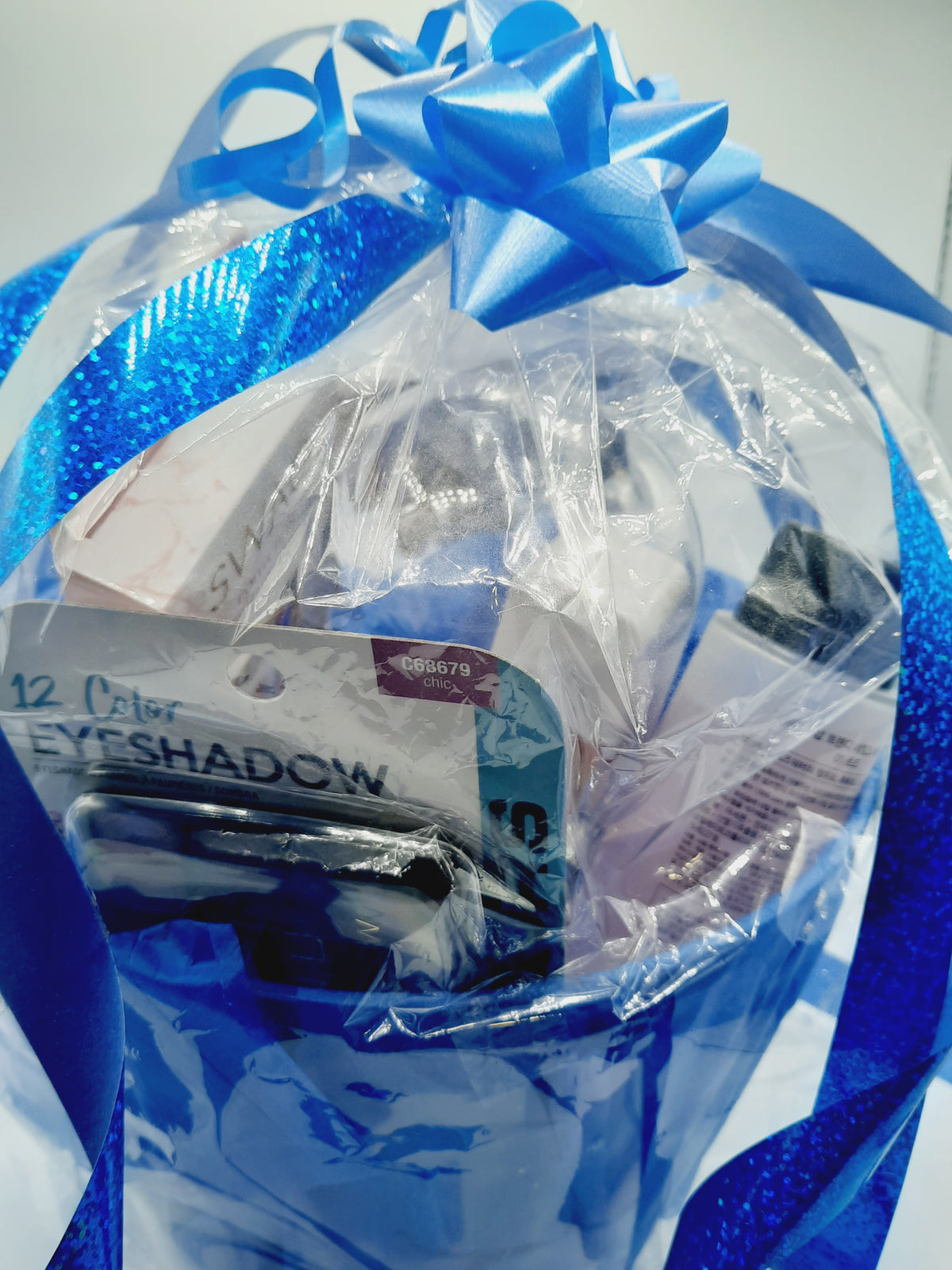 Gift basket with personal care make up items