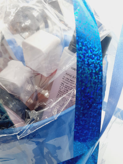 Gift basket with personal care make up items