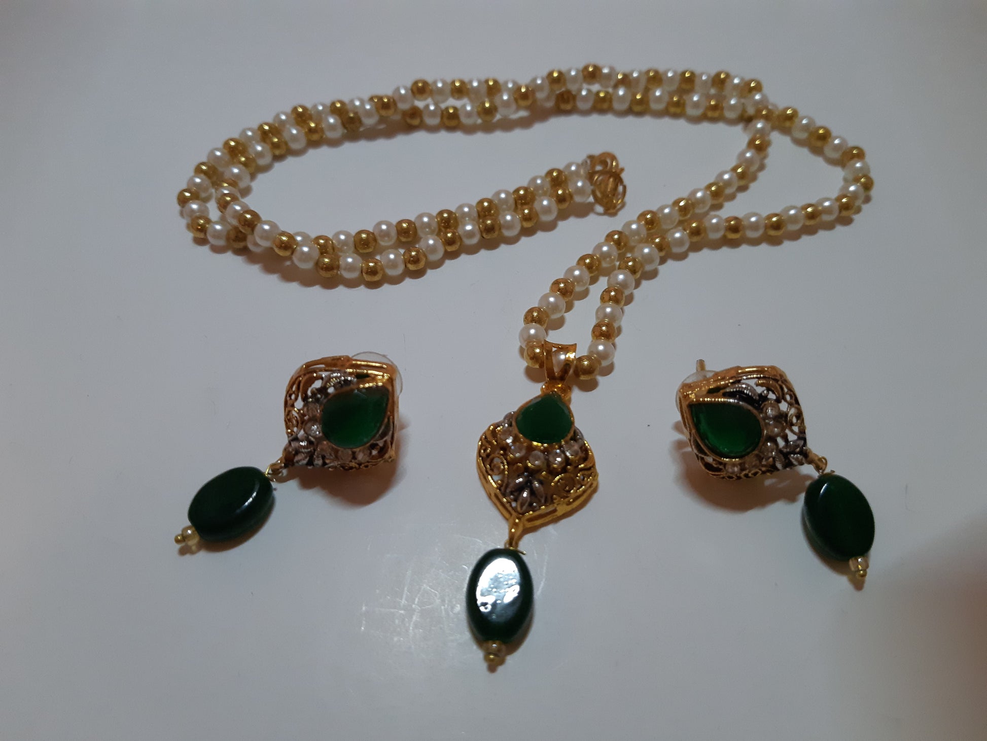 Champagne stones Golden Base Pendant Set - NATASHAHS