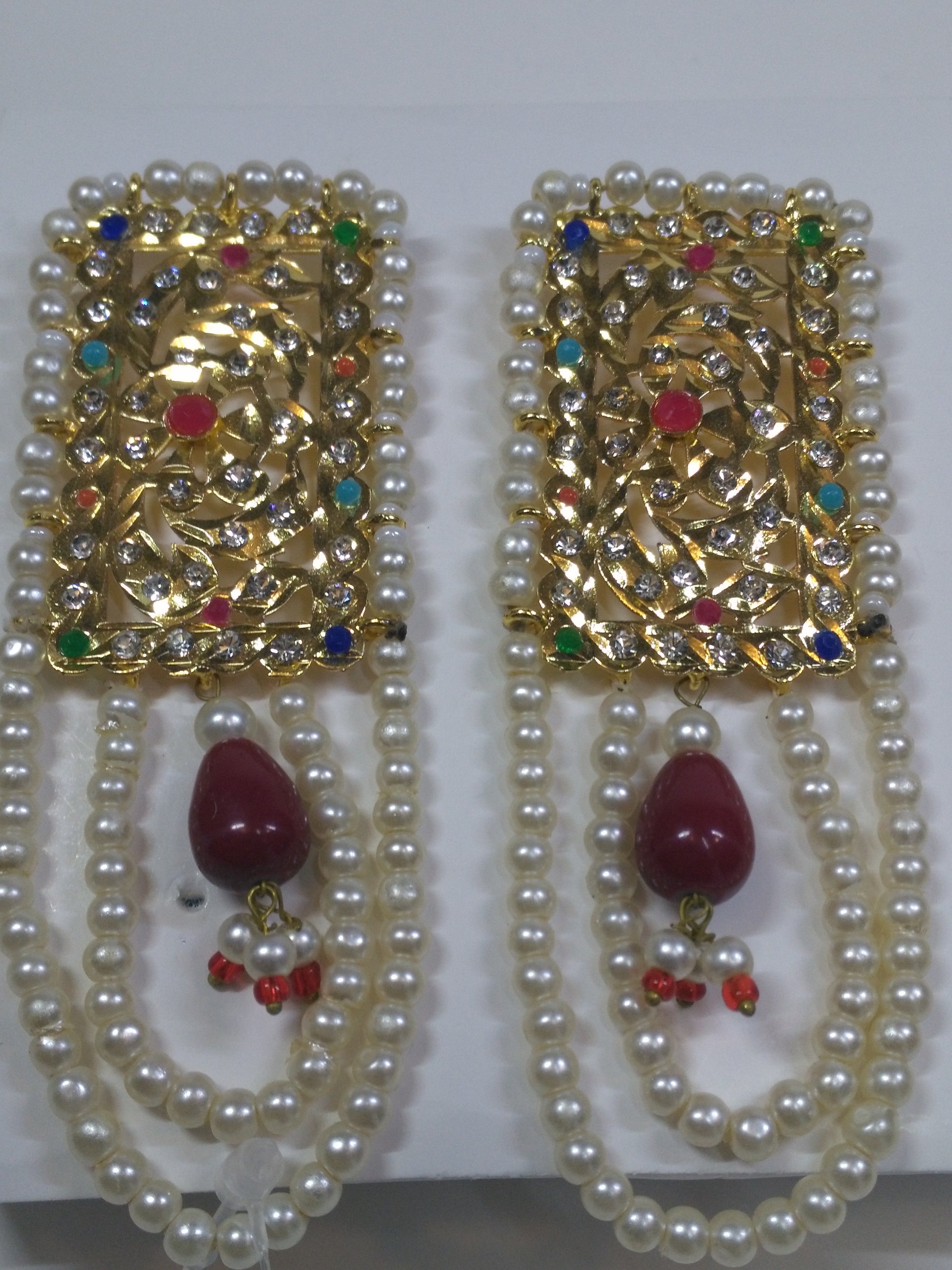 GOLDEN BASE EARRINGS - NATASHAHS