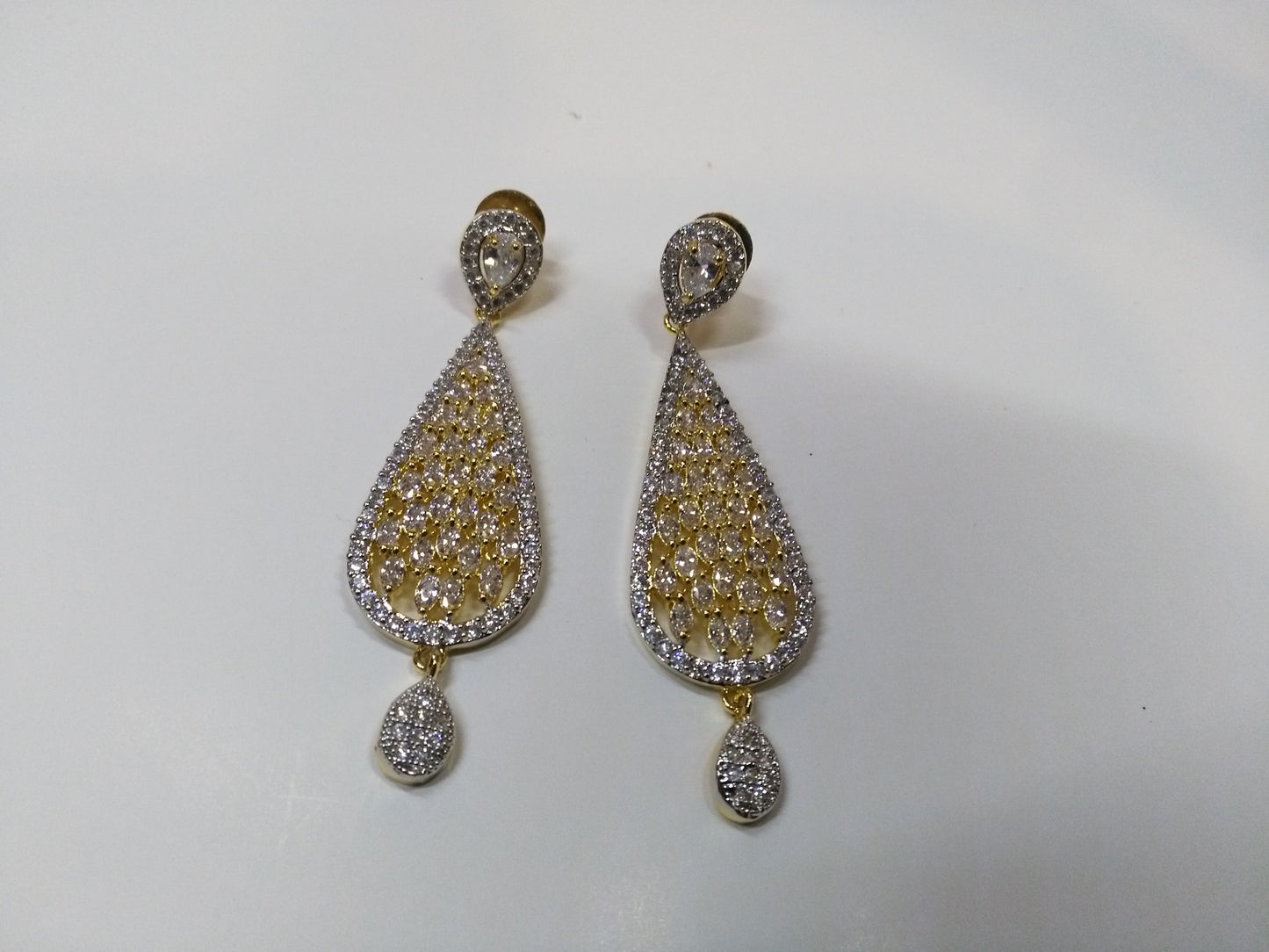 NATASHAH'S WHITE ZIRCONS EARRINGS - NS0096 - NATASHAHS